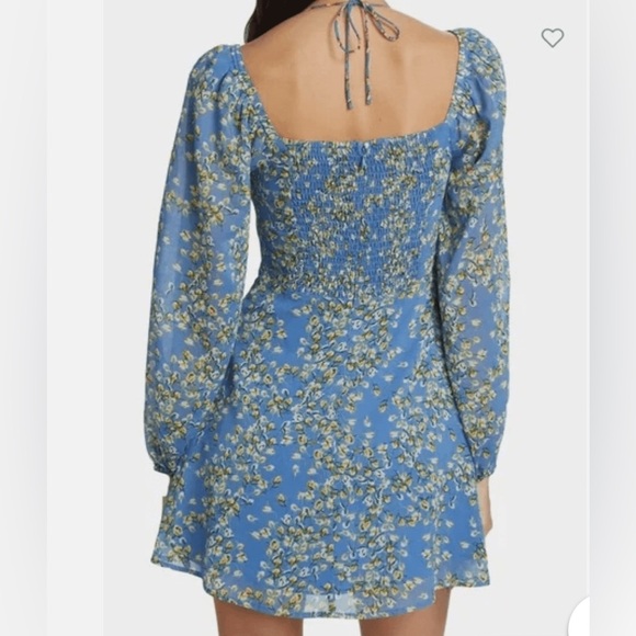 New nwt ASTR The Label Vivian Floral Smocked Minidress medium - Picture 2 of 8